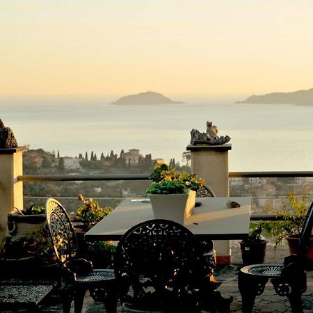 ليريسي Il Golfo Artisti E Poeti Villa Thea المظهر الخارجي الصورة